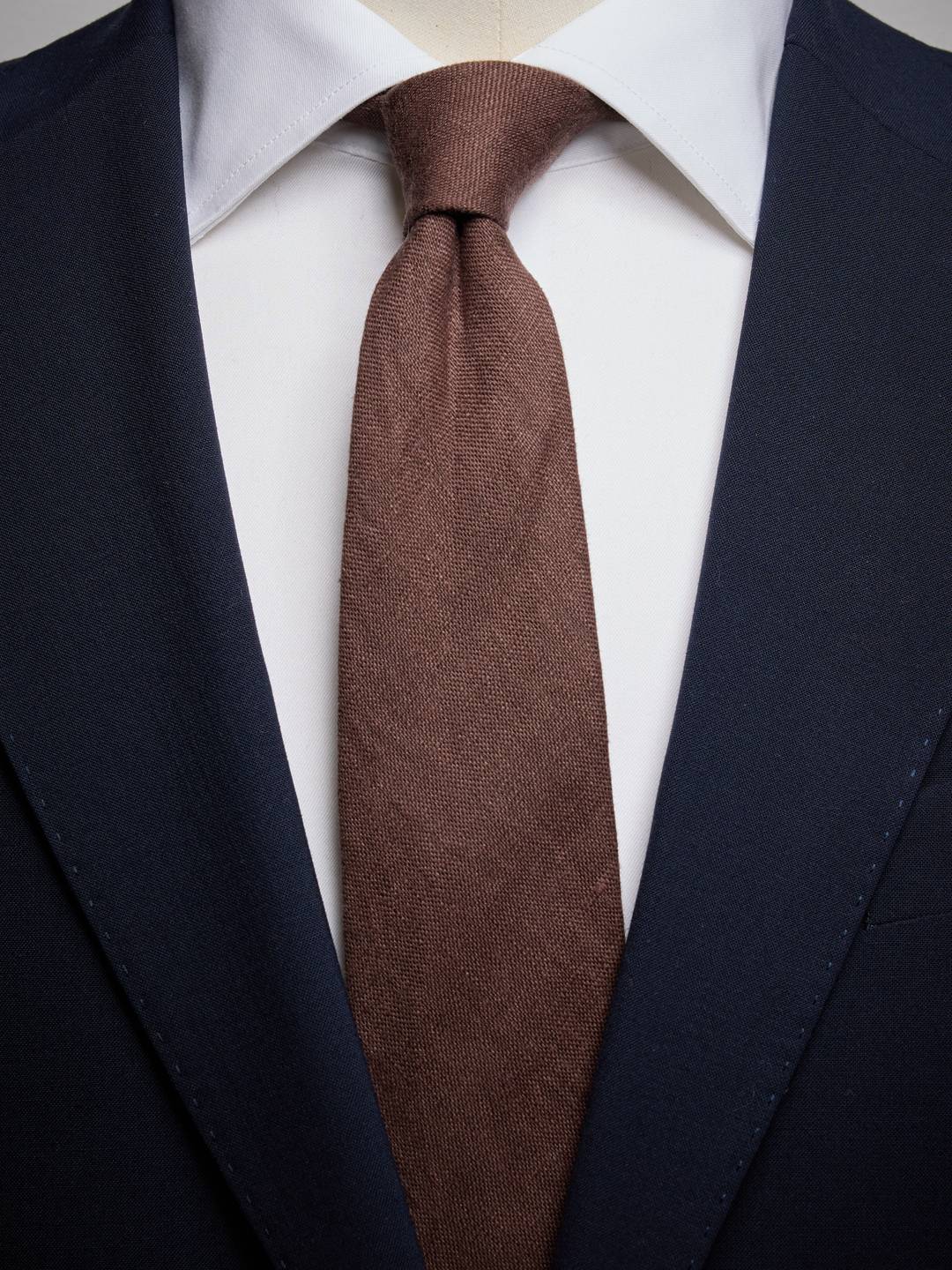 Tie Linen