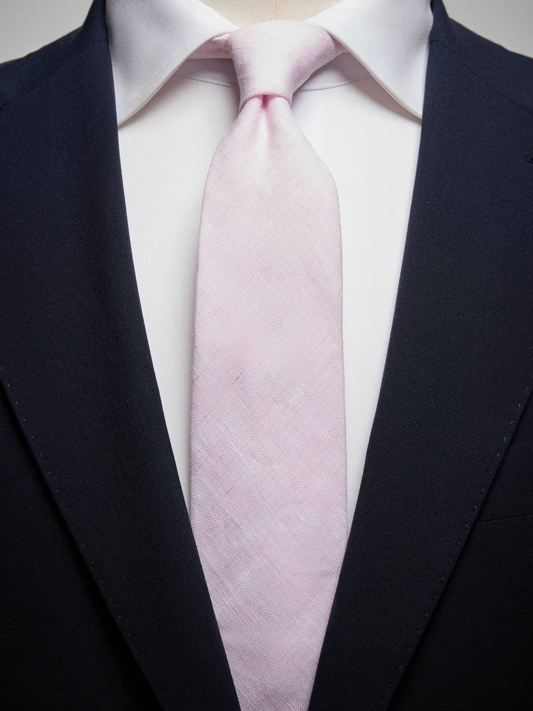 Tie Linen