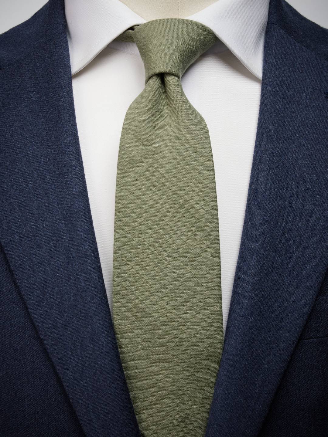 Tie Linen