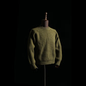 Raglan sleeve sweatshirt
