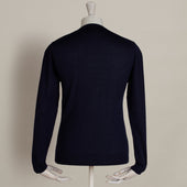 Lightweight V Neck Cashmere Sweater In Midnight
