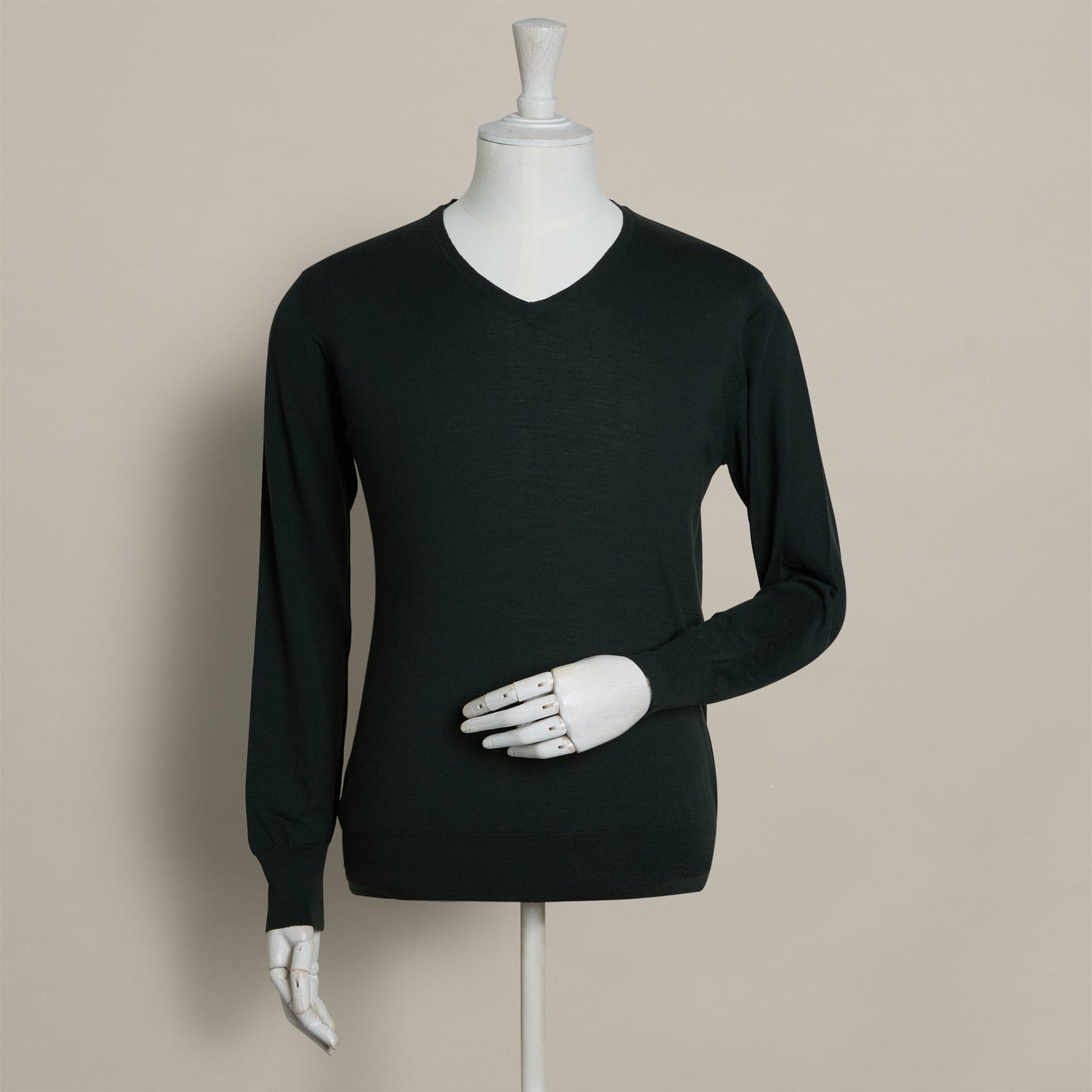 Lightweight Merino V Neck Sweater In Dark Green