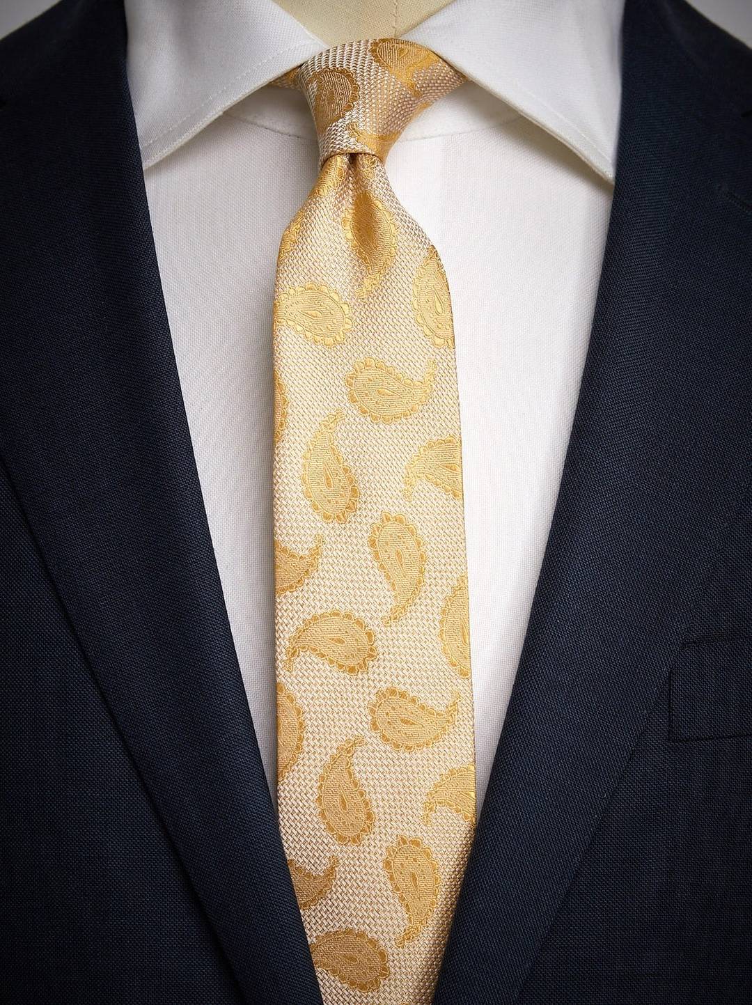 Tie Paisley