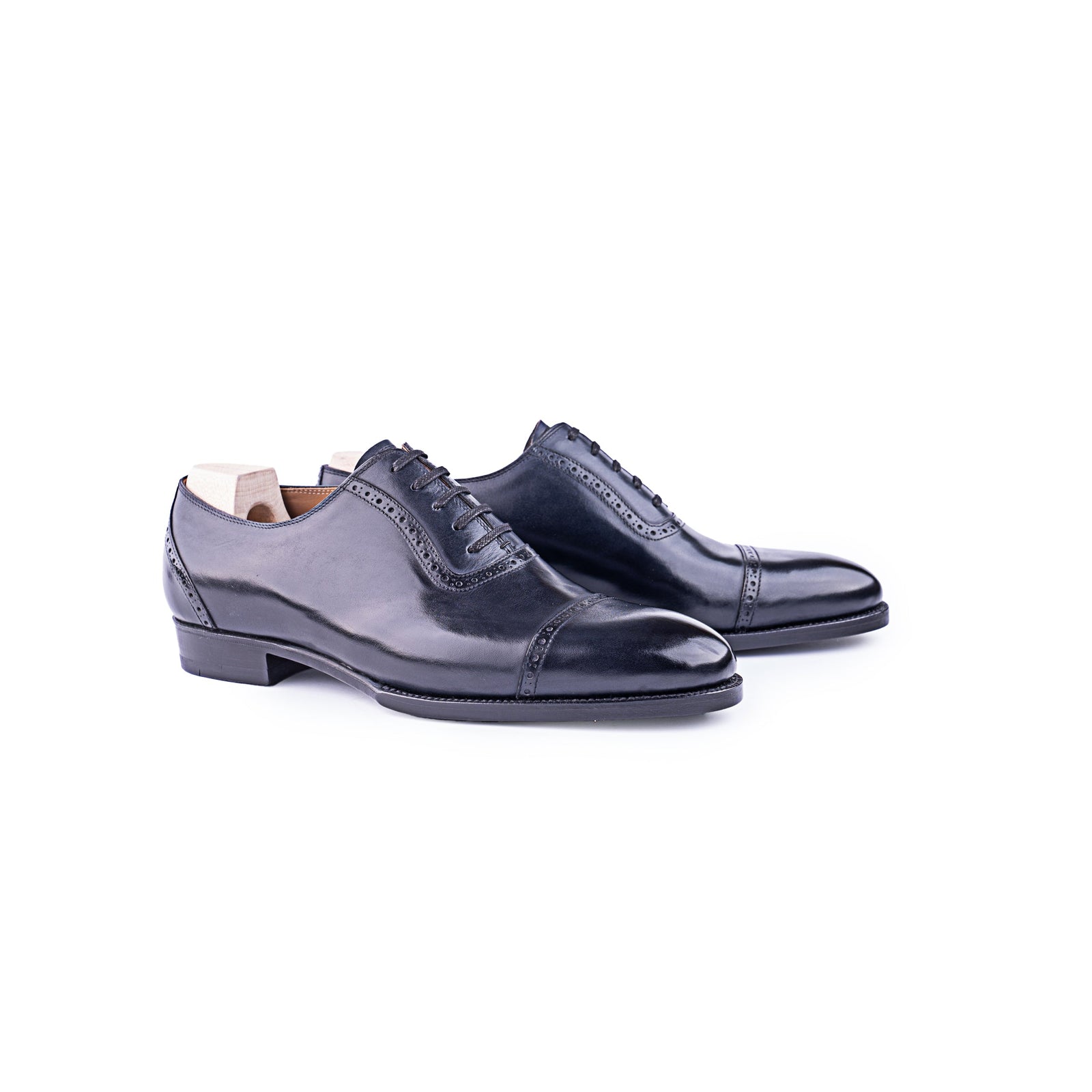 Straight Toe Oxford Fully Brogued In Dark Blue Calf Leahter