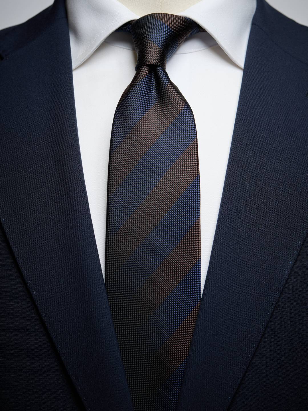 Tie Stripe