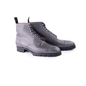 Derby ankle boots with brogued toe cap in grey Scotch grain