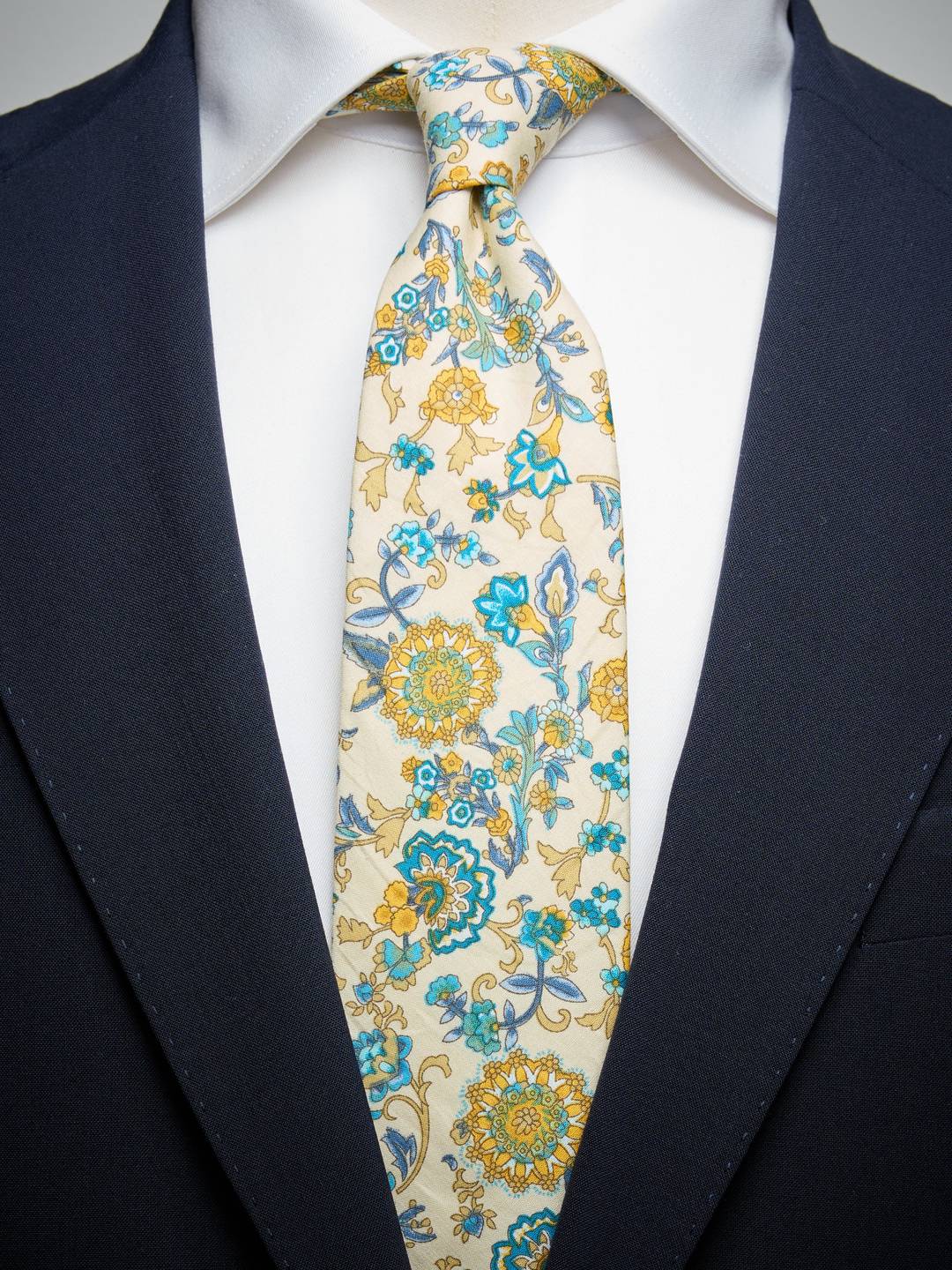 Tie Floral