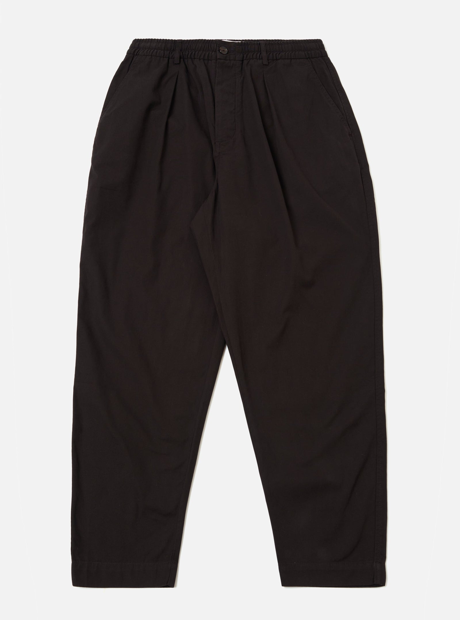 Licorice Summer Canvas Pleated Track Pant