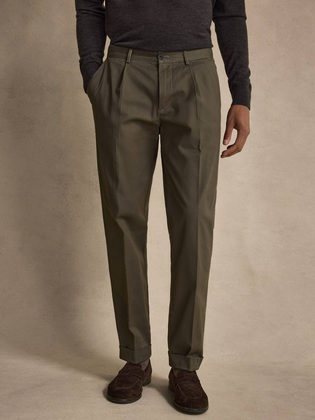 Pleated Trousers Relaxed Fit