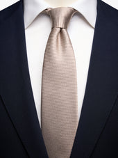 Structure Tie