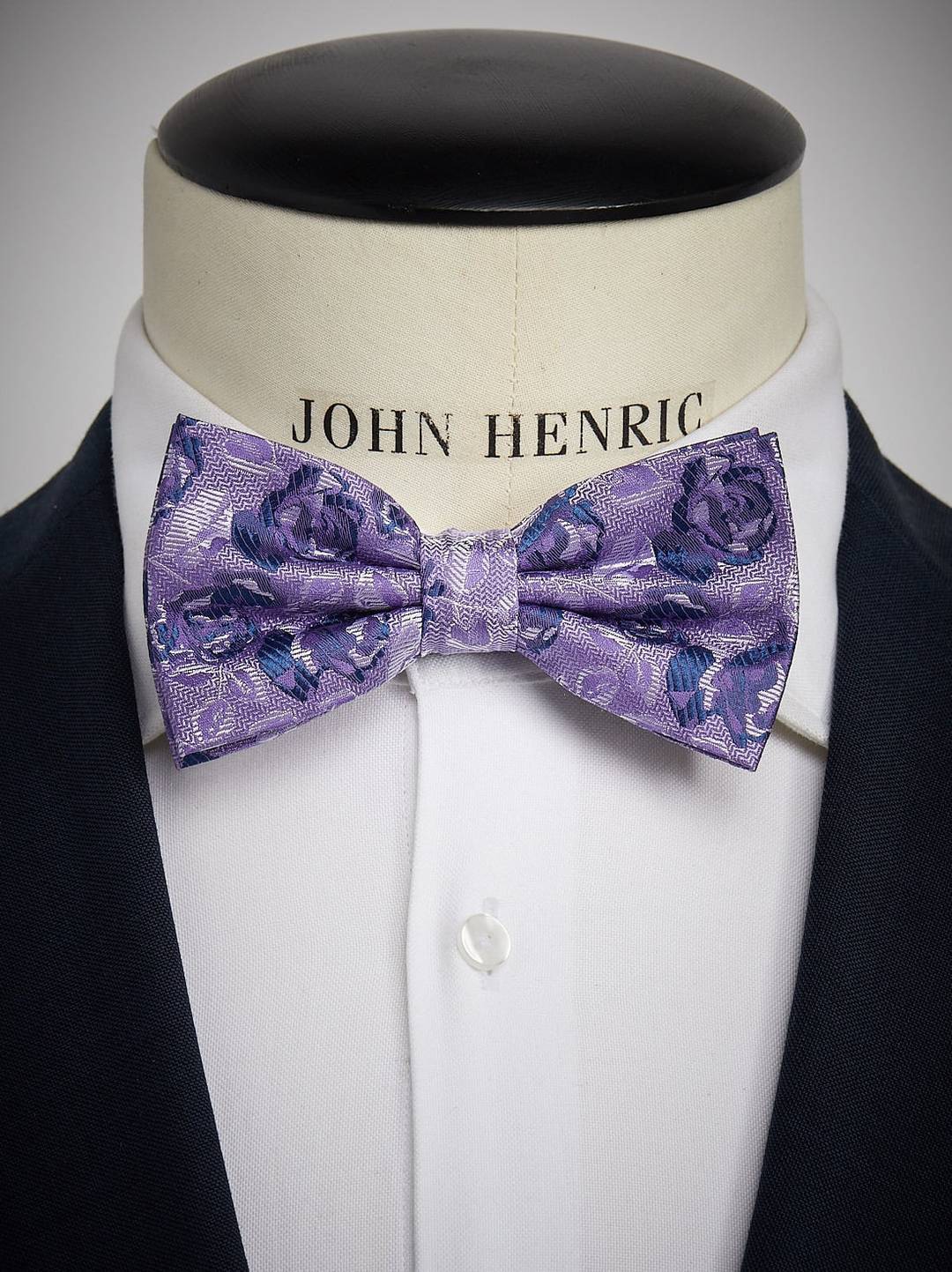 Bow Tie Floral