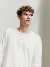JONAS 150-15-1 | Long Sleeved Henley | Off-white