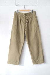 Fujito 2 Tuck Trousers Green Beige Black Directors Web Shop Powered By Base