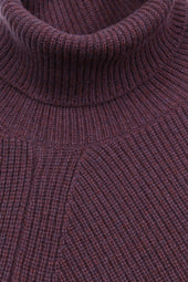 Ribbed turtleneck sweater crafted from pure cashmere. Purple - Raisin