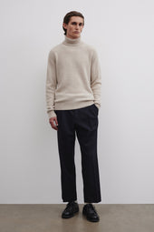 Cashmere turtleneck sweater. Beige - Dust