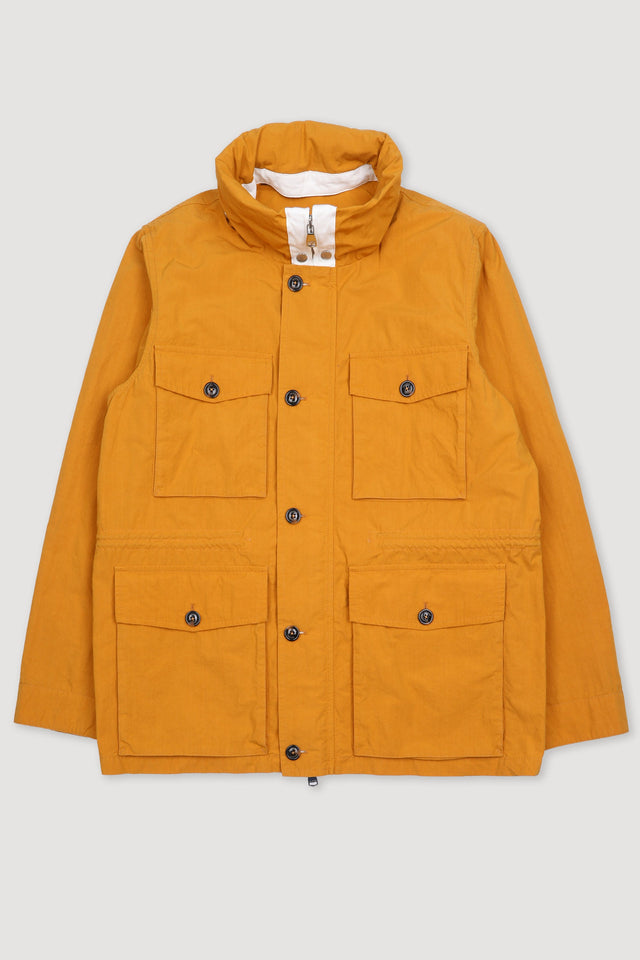Concealed hood field Jacket in water repellent cotton-nylon fabric. Unlined. Yellow - Duck