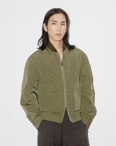 Baker bomber jacket in water repellent peach touch cotton/nylon fabric, unlined. Green - Alligator