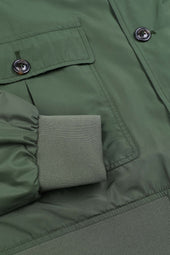 Packable Valstarino jacket in water repellent technical microfiber fabric. Green - Military green