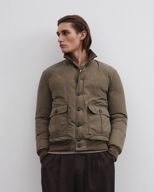 Goose down padded Valstarino jacket in water repellent technical fabric. Green - Ficus
