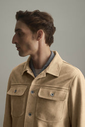 Matty suede overshirt with snap buttons, unlined. Beige - Almond