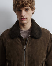 Cudden goose down flight jacket in suede leather with shearling collar. Green - Muschio