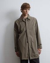 Milano packable raincoat in water-proof technical microfiber fabric, lined. Green - Cappero