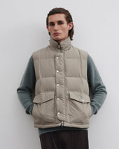Oliver goose down vest in water-repellent technical fabric. Beige - Sughero