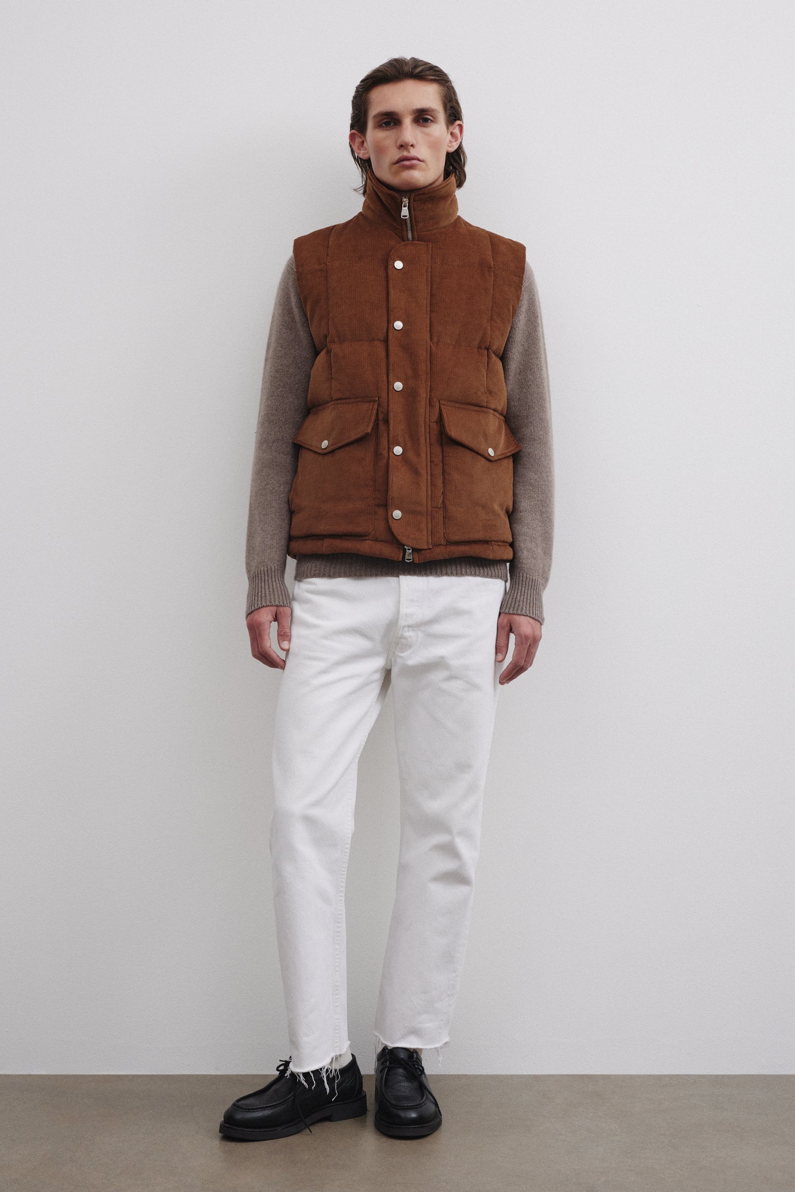 Oliver Goose Down Vest In Cotton Corduroy Sandal