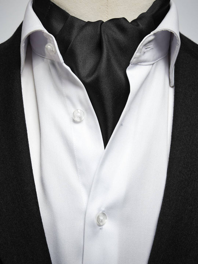 Black Ascot
