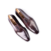 Chukka Boots With Straight Topline In Midnight Burgundy Crust Calf
