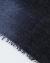 Cashmere Scarf In A Solid Colour With Shaded Tones Blue