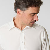 Contemporary Fit Plain Cotton Poplin Shirt With Classic Collar Two Button Cuff