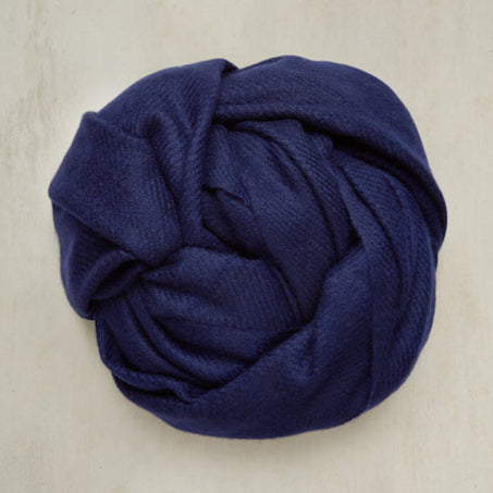 Heavy Twill Hand Woven Cashmere Shawl In Navy