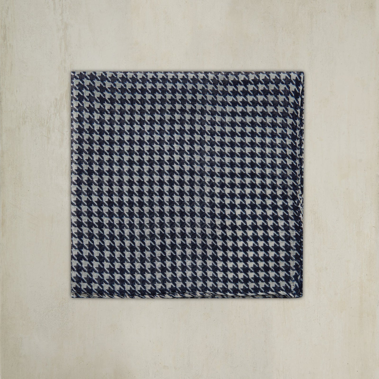 Wool And Silk Houndstooth Pocket Square In