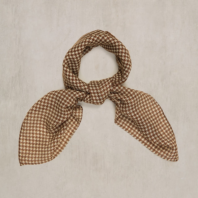 Wool And Silk Houndstooth Neckerchief In Burgundy
