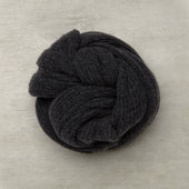 Ribbed Cashmere Scarf In Charcoal