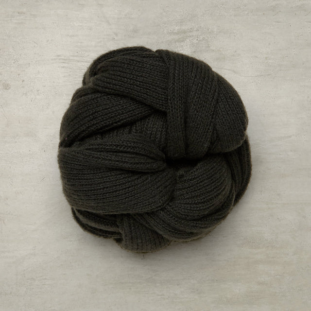 Ribbed Cashmere Scarf In Dark Green