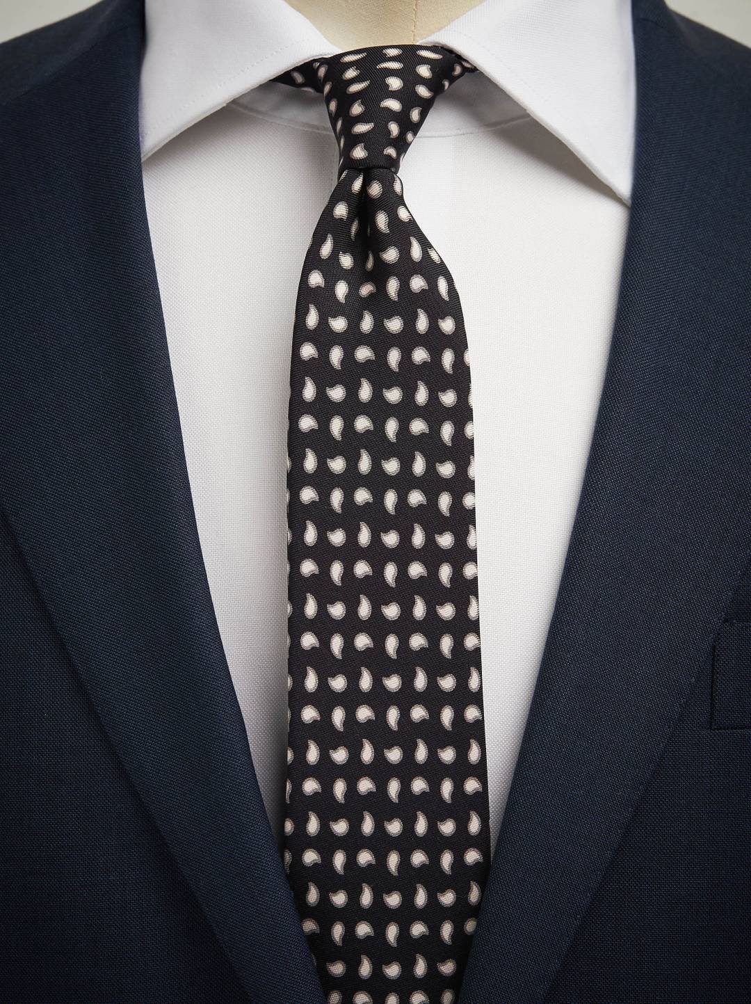Tie Small Paisley