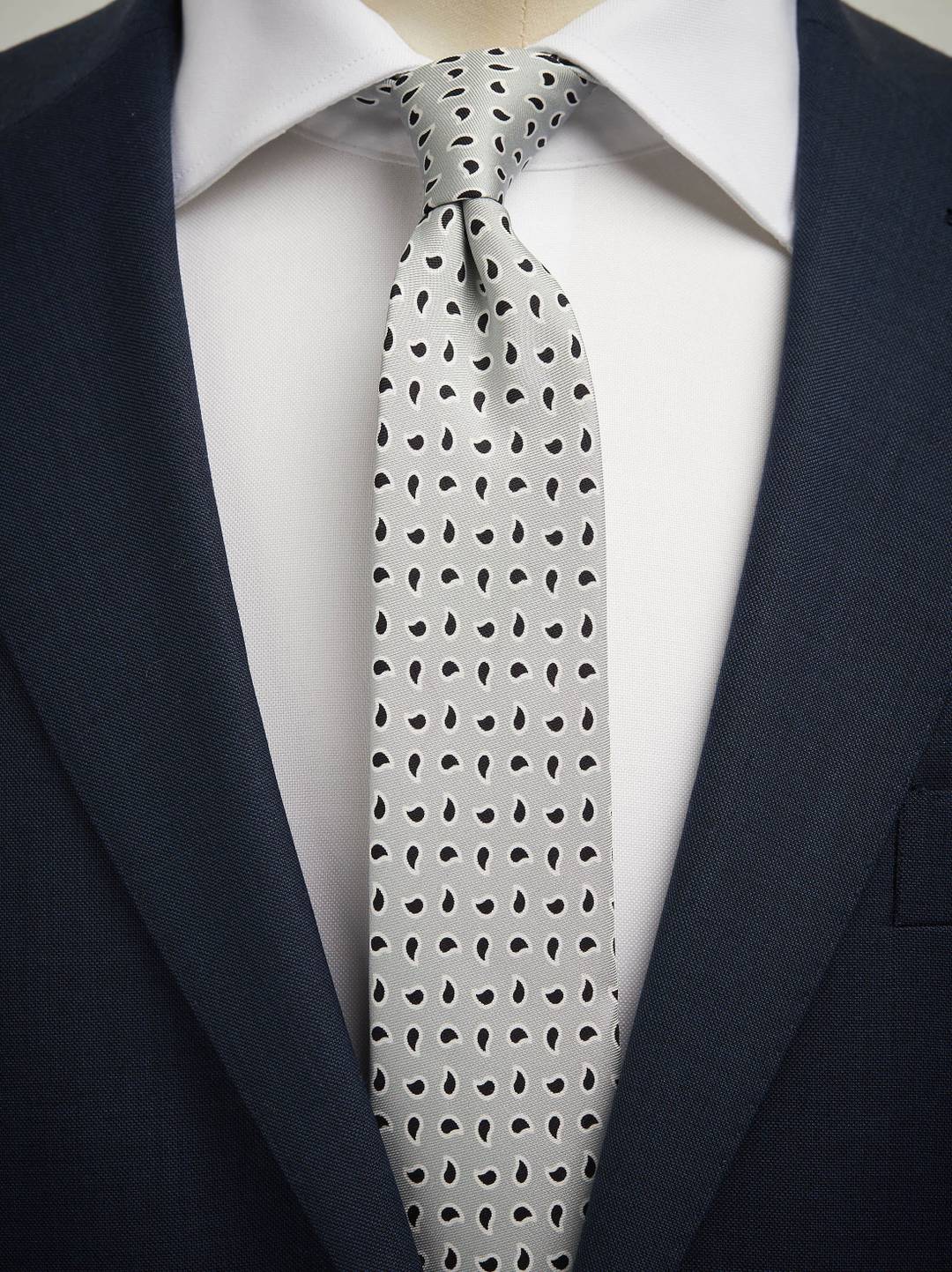 Tie Small Paisley