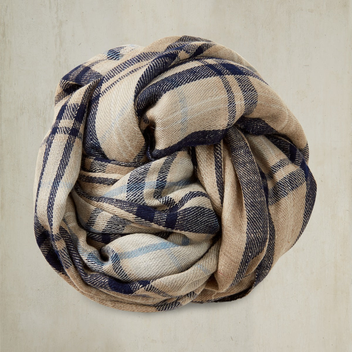 Cashmere Overcheck Scarf In And Natural