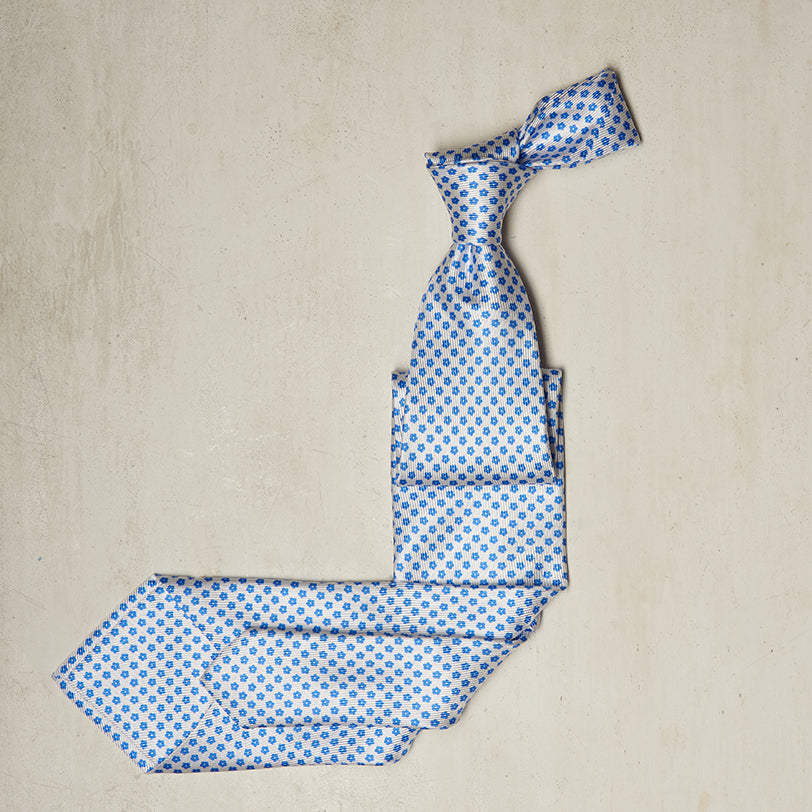 Small Floral Print Tie In Off White