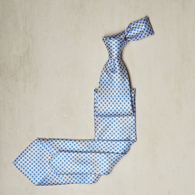 Small Floral Print Tie In Off White