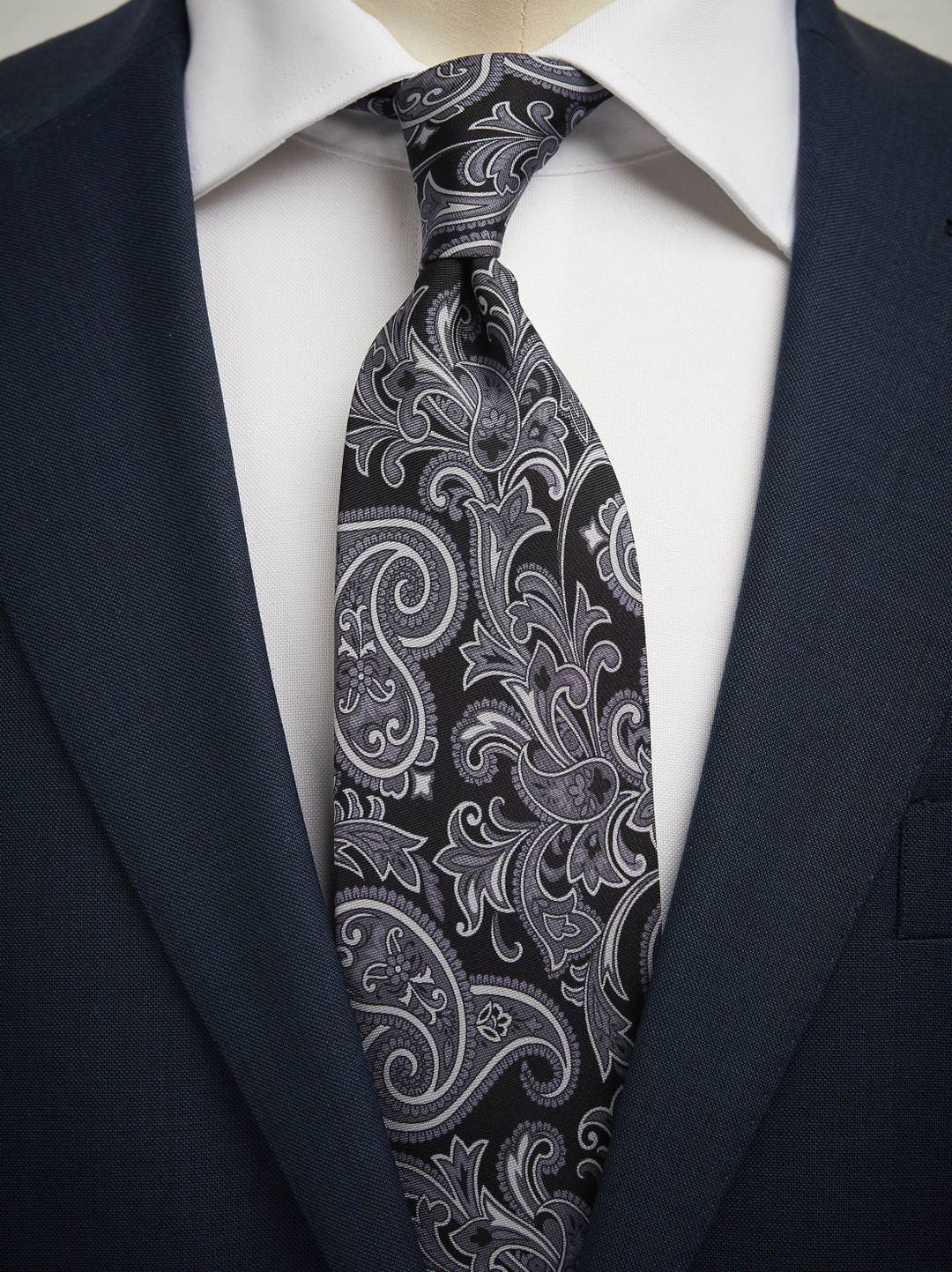 Tie Paisley