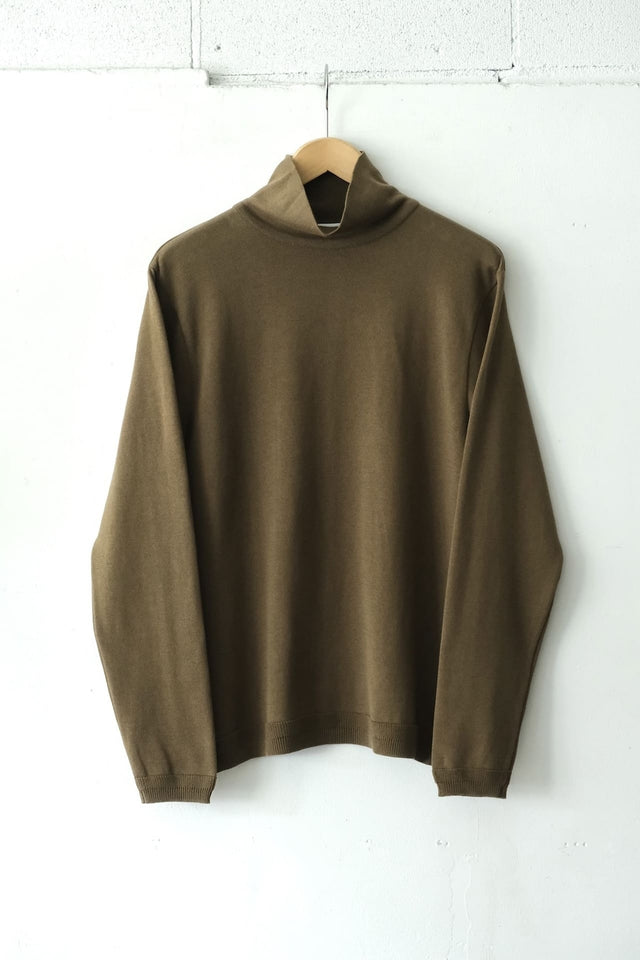 FUJITO Turtle Neck Knit Dark Olive,Navy,Sand Beige | Directors Web Shop powered by BASE