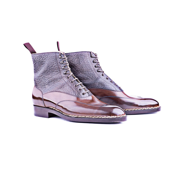High cut boot, long wing tip with middle tulip cut