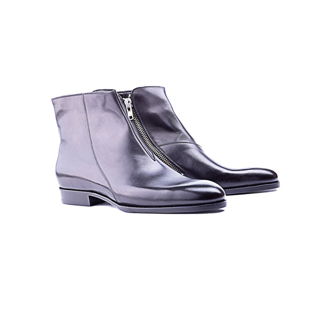 Plain boot with zipper in black Crust calf leather