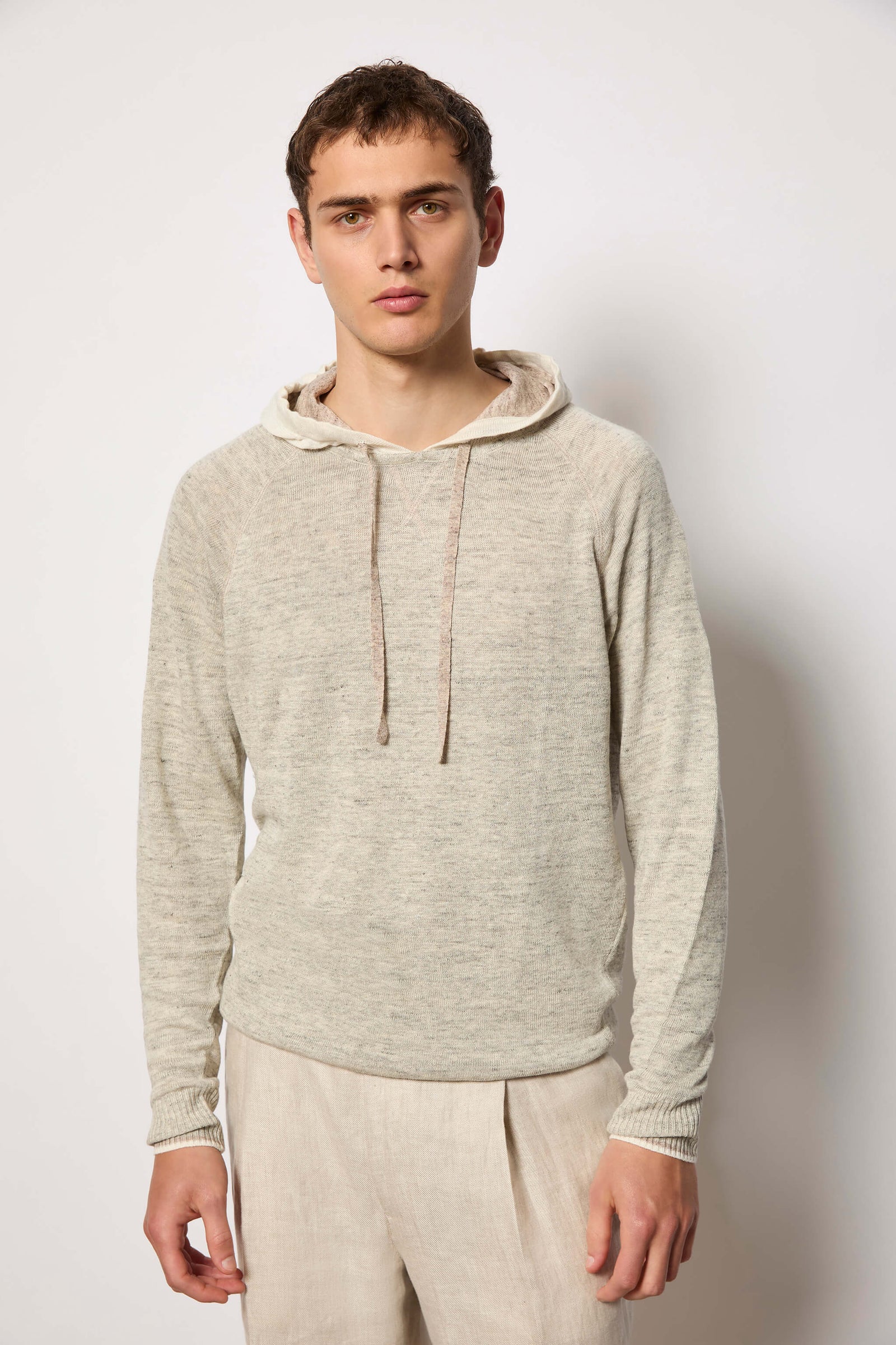 Felpa In Sweater Con Cappuccio Beige