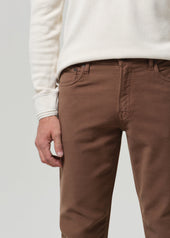 Adler Slim Perform Twill in Deep Brown