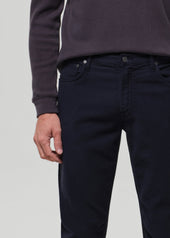 Adler Slim Perform Twill in Navy