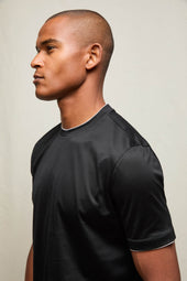 T-shirt in 100% cotone nera